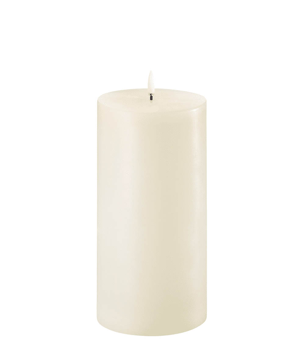 Pillar Ivory LED candle, 10.1 x 20.3 cm Uyuni