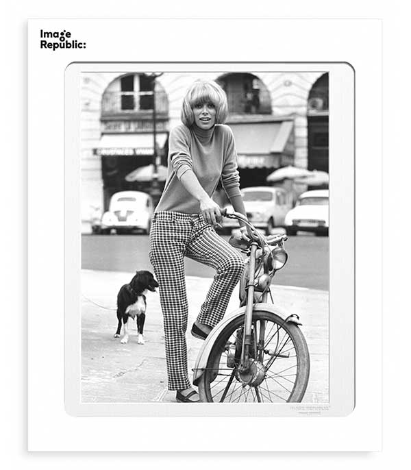 Mireille Darc bicycle poster 40 x 50 cm Image Republic