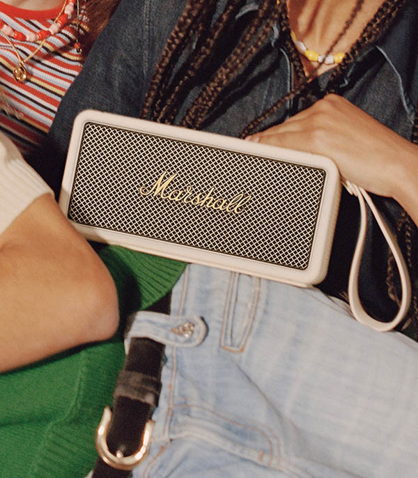 Middleton Cream Bluetooth speaker Marshall