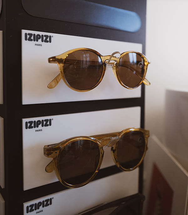 Sunglasses #D Golden Green IZIPIZI