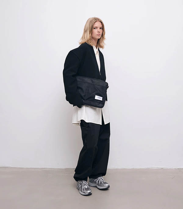 Sac d'Ordinateur Navy Blue AY Studios