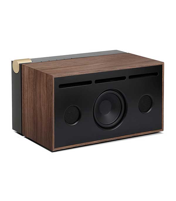 PR/01 high fidelity speaker in walnut La Boite concept