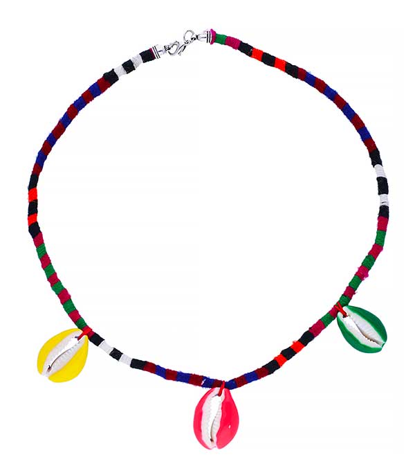 Pino coloured shell necklace Maison Irem