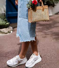 Tenue portée avec Baskets Running Sole en cuir blanc et mesh