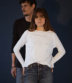 Tenue portée avec Tee-shirt Sonoma manches longues Blanc